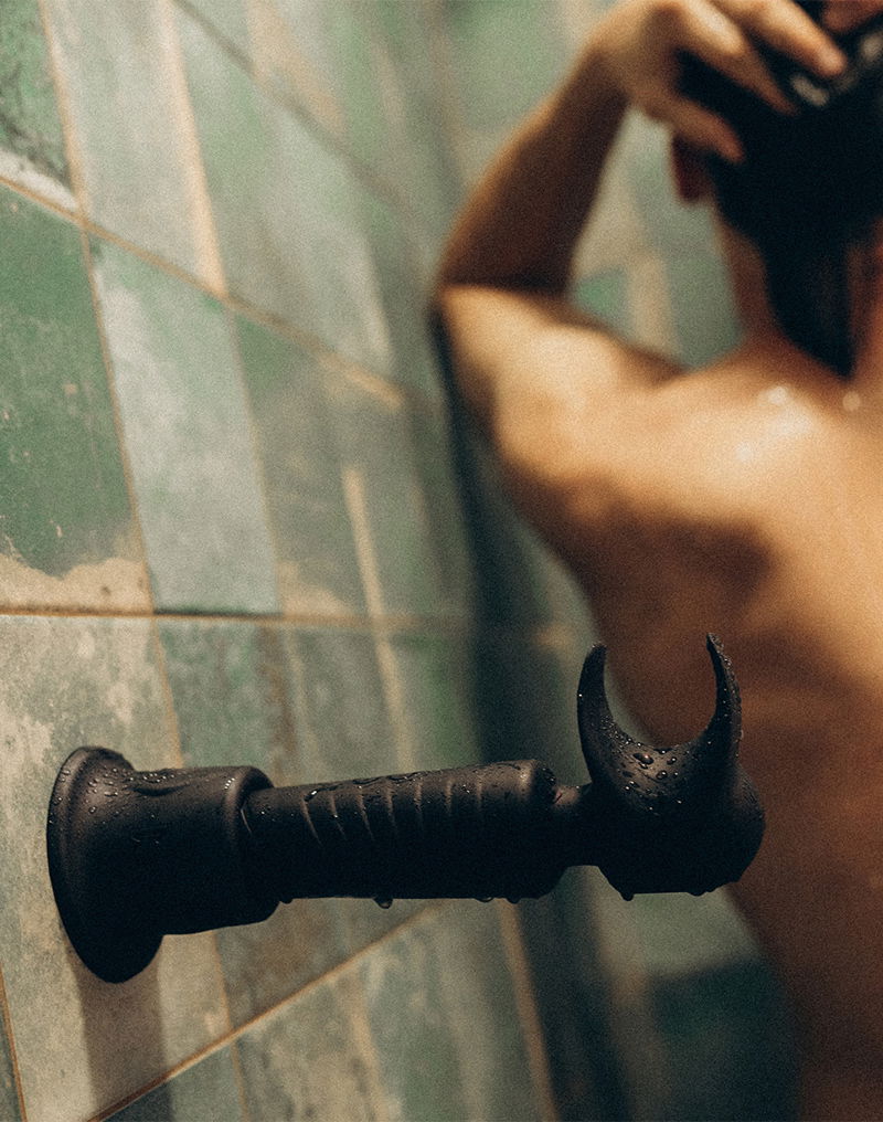 MANWAN - Man.Wand EVO - Oplaadbare Masturbator - Black Plum