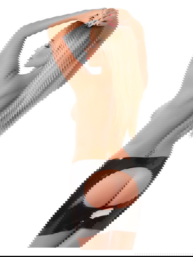 Rimba - Mini rok met open po, lengte 32 cm.