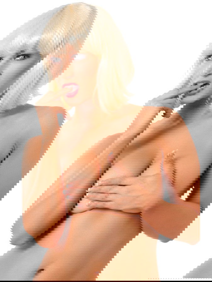 Amorable by Rimba - Pruik met blond haar