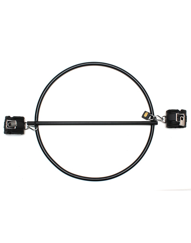 Rimba Restraint Ring met leren boeien en hangslot