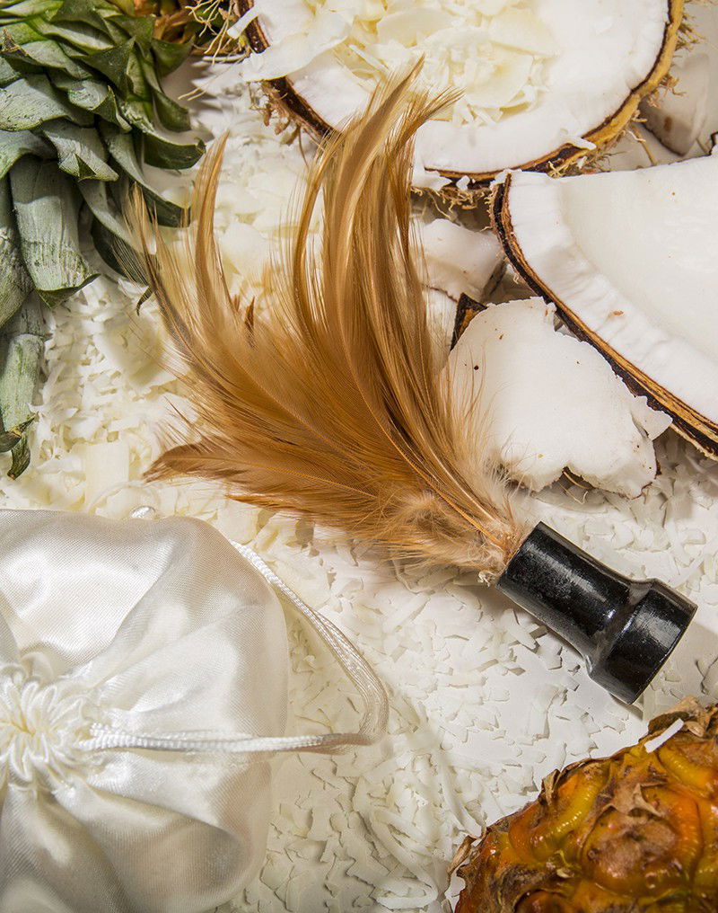 Kama Sutra - Honey Dust Body Talc - Coconut Pineapple