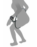 Rimba Restraint Ring met leren boeien en hangslot